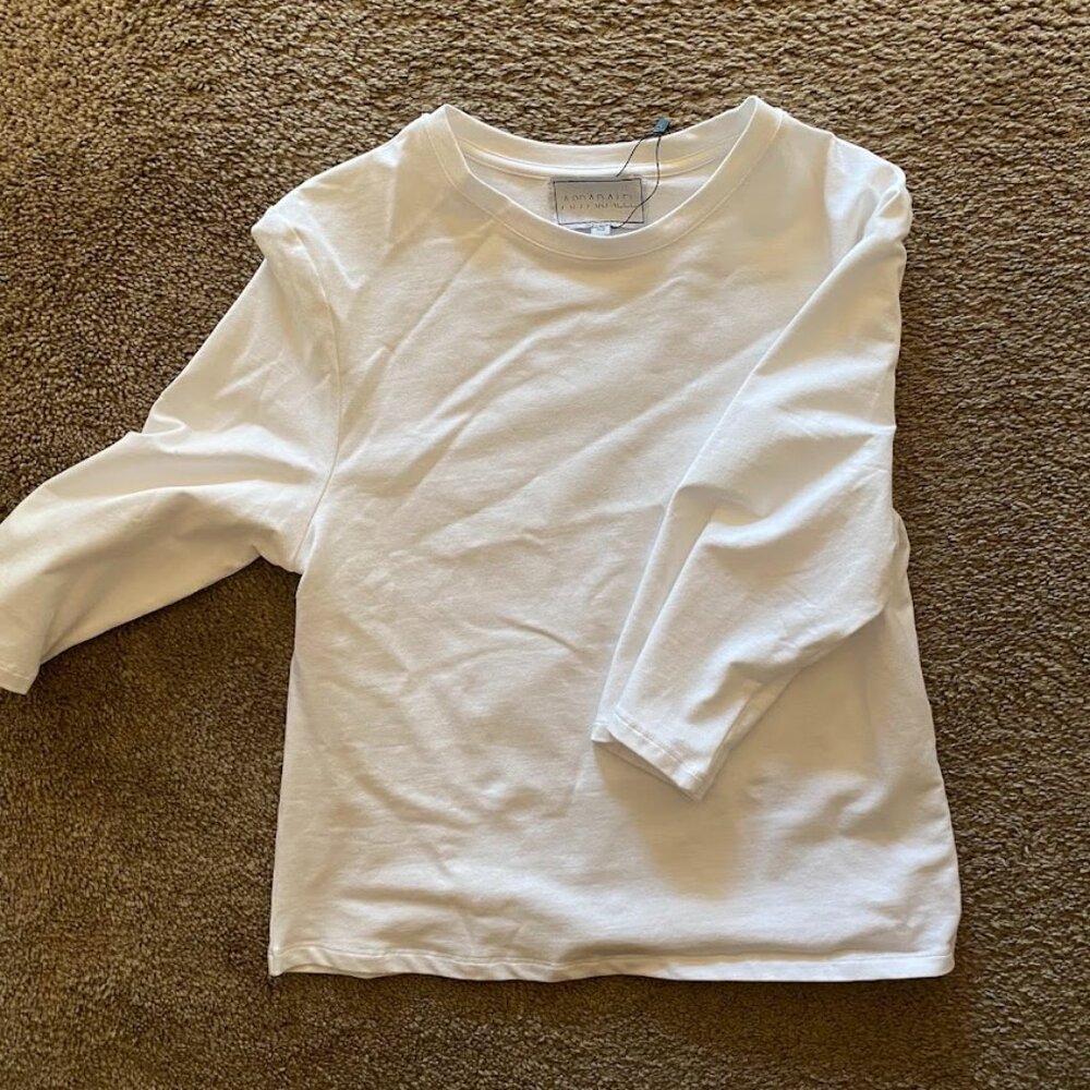 NWOT apparalel white tshirt